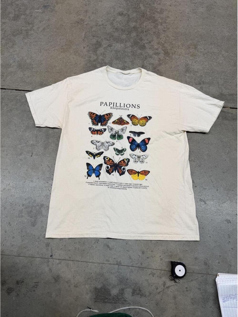 vintage papillions butterfly beige nature animal shirt size large